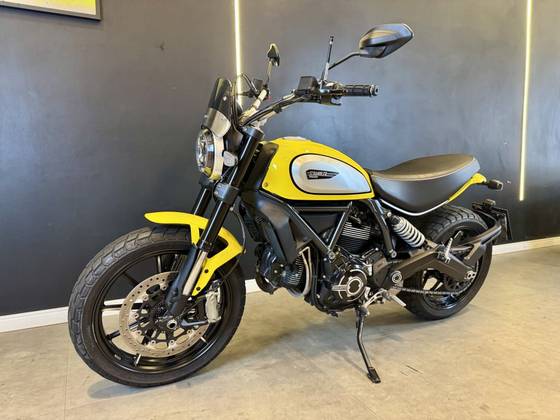 DUCATI SCRAMBLER ICON 